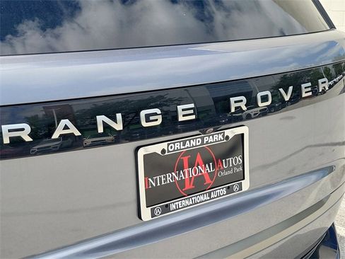 Used 2024 Land Rover Range Rover SE image 10