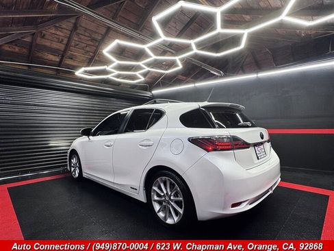 Used 2013 Lexus CT 200h FWD image 4