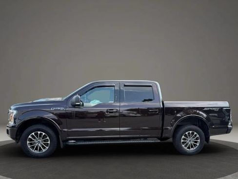 Used 2018 Ford F150 XLT w/ Equipment Group 302A Luxury AWD/4WD image 8