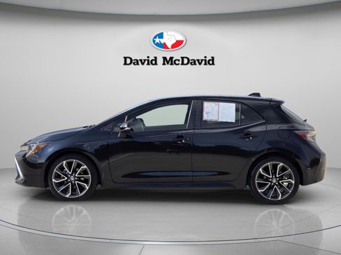Used 2019 Toyota Corolla XSE FWD image 2