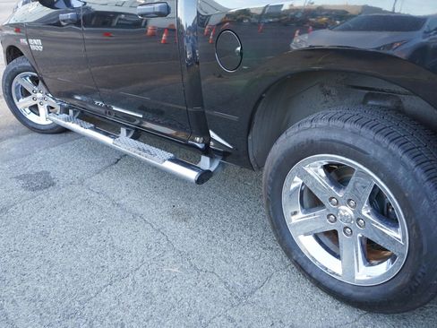Used 2015 RAM 1500 Express RWD image 6