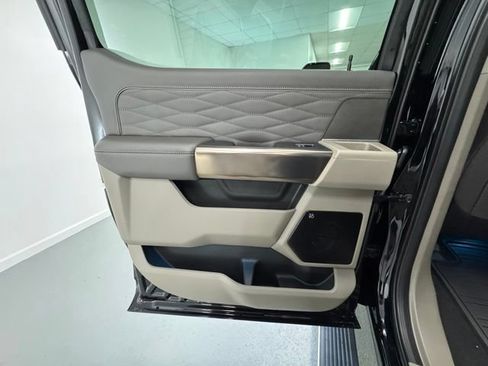 New 2026 Ford F350 Platinum w/ Platinum Plus Package AWD/4WD image 8
