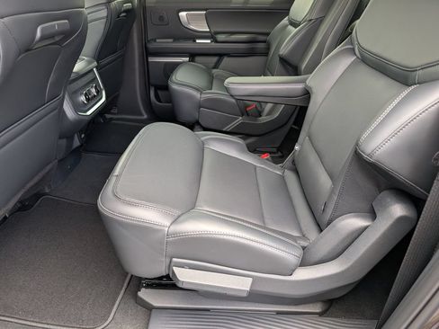 New 2026 Ford Expedition Max Platinum w/ Driver's Package AWD/4WD image 7