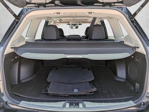 Used 2023 Subaru Forester Limited AWD/4WD image 6