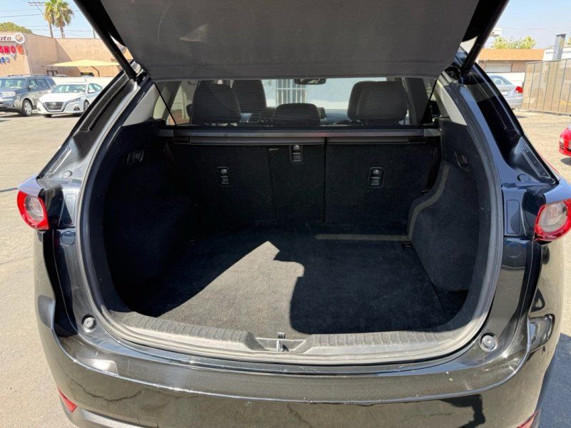 Used 2020 MAZDA CX-5 Grand Touring w/ GT Premium Package FWD image 17