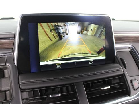Used 2024 Chevrolet Tahoe LT AWD/4WD image 16