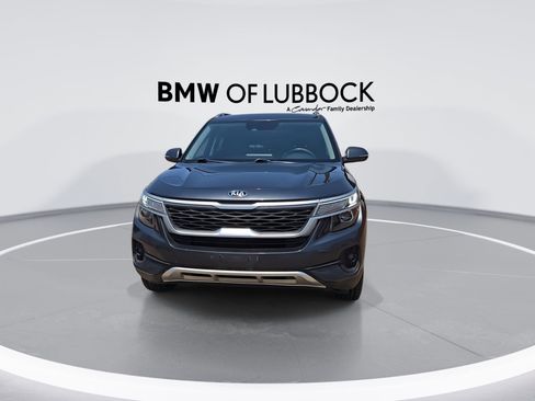 Used 2021 Kia Seltos S AWD/4WD image 3