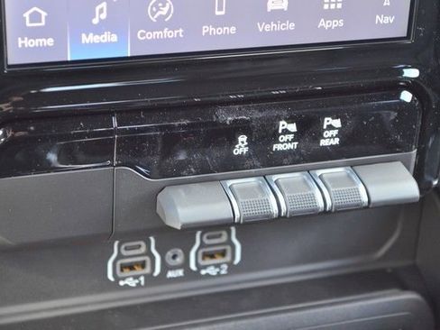New 2026 RAM 1500 Big Horn AWD/4WD image 25