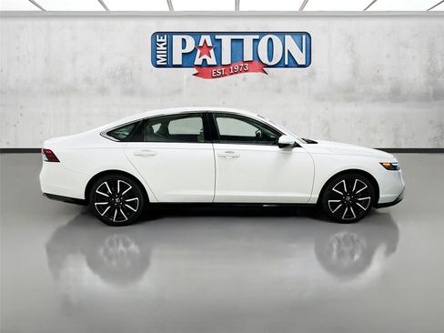 New 2026 Honda Accord Touring image 8