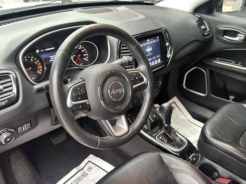Used 2018 Jeep Compass Limited image 12