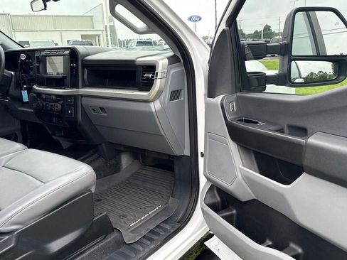 Used 2024 Ford F250 XL w/ XL Chrome Package AWD/4WD image 53
