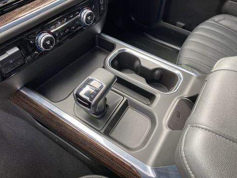 Used 2024 GMC Sierra 1500 Elevation w/ Preferred Package image 35