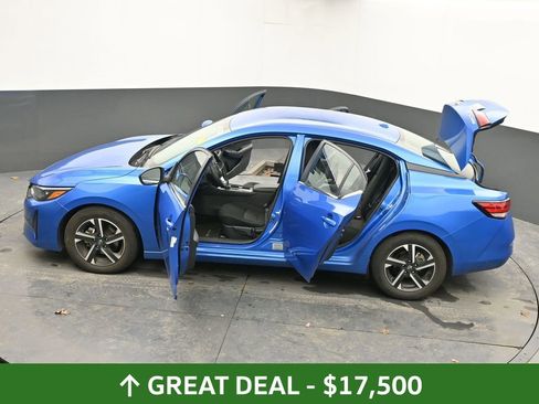 Used 2025 Nissan Sentra SV image 65