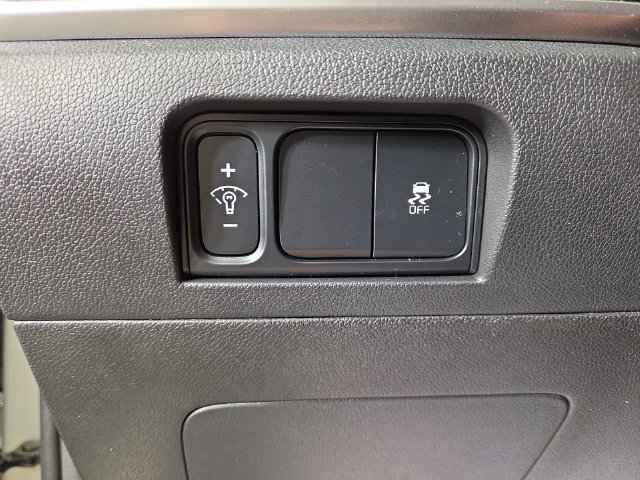 Used 2026 Kia Sorento LX FWD image 28