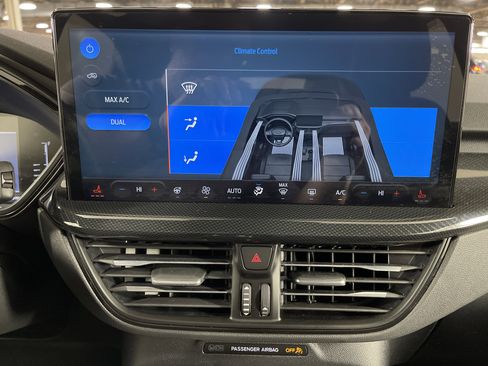 Used 2023 Ford Escape ST-Line w/ Tech Pack #1 image 24