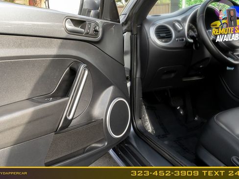 Used 2018 Volkswagen Beetle 2.0T S FWD image 13