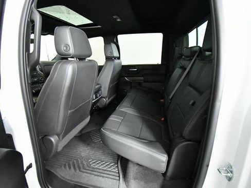 Used 2022 Chevrolet Silverado 3500 High Country w/ Z71 Off-Road Package AWD/4WD image 25