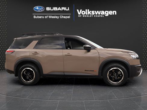 Used 2023 Nissan Pathfinder Rock Creek AWD/4WD image 8
