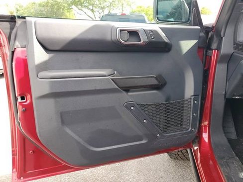 Used 2025 Ford Bronco Badlands AWD/4WD image 13