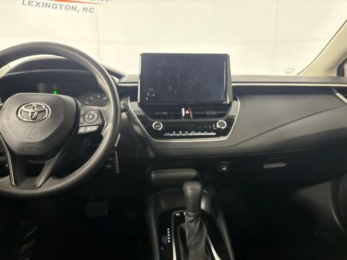 Used 2023 Toyota Corolla LE FWD image 21