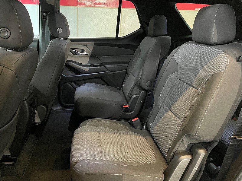 Used 2023 Chevrolet Traverse LT FWD image 23
