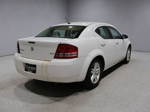 Used 2008 Dodge Avenger SXT FWD image 2