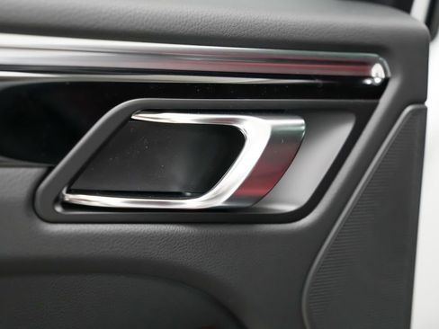 New 2026 Porsche Macan AWD/4WD image 15