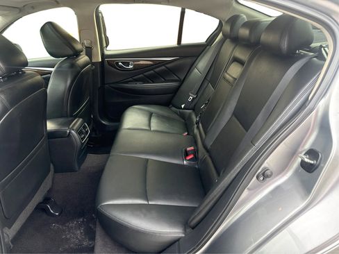 Used 2018 INFINITI Q50 Luxe w/ Essential Package (2.0T Luxe) image 10