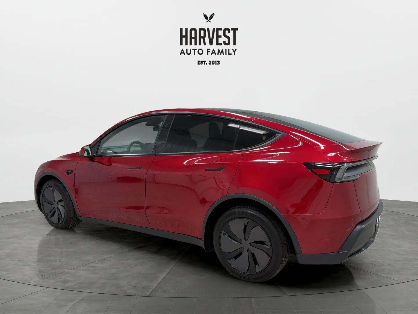 Used 2026 Tesla Model Y AWD image 3