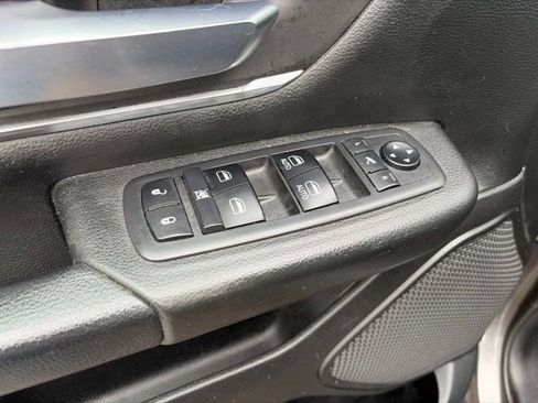 Used 2019 RAM 1500 Big Horn AWD/4WD image 14