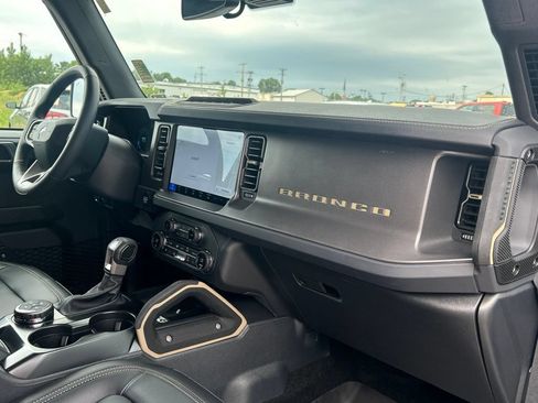 Used 2025 Ford Bronco Badlands AWD/4WD image 21