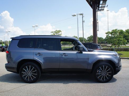 Used 2026 Lexus GX 550 w/ Accessory Package (ZB) AWD/4WD image 21