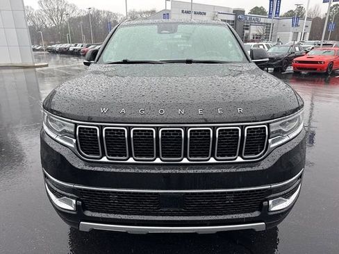 Used 2024 Jeep Wagoneer L Series II w/ Flexible Seating Group image 8