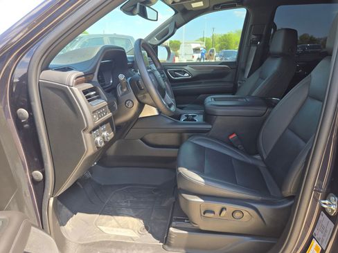 Used 2023 Chevrolet Tahoe Z71 w/ Luxury Package image 9