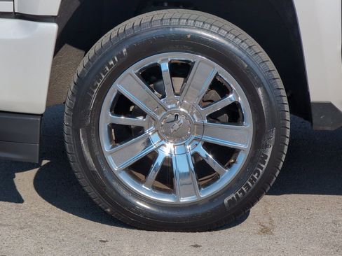 Used 2017 Chevrolet Silverado 1500 High Country AWD/4WD image 26