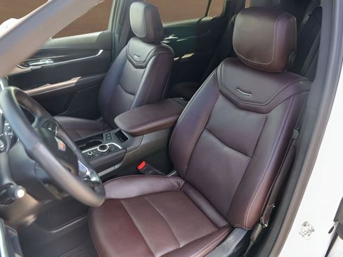 Certified 2024 Cadillac XT6 Premium Luxury w/ LPO, Floor Liner Package FWD image 7