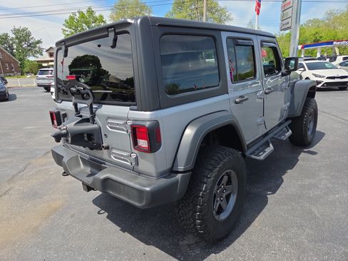 Certified 2018 Jeep Wrangler Unlimited Sport S AWD/4WD image 4