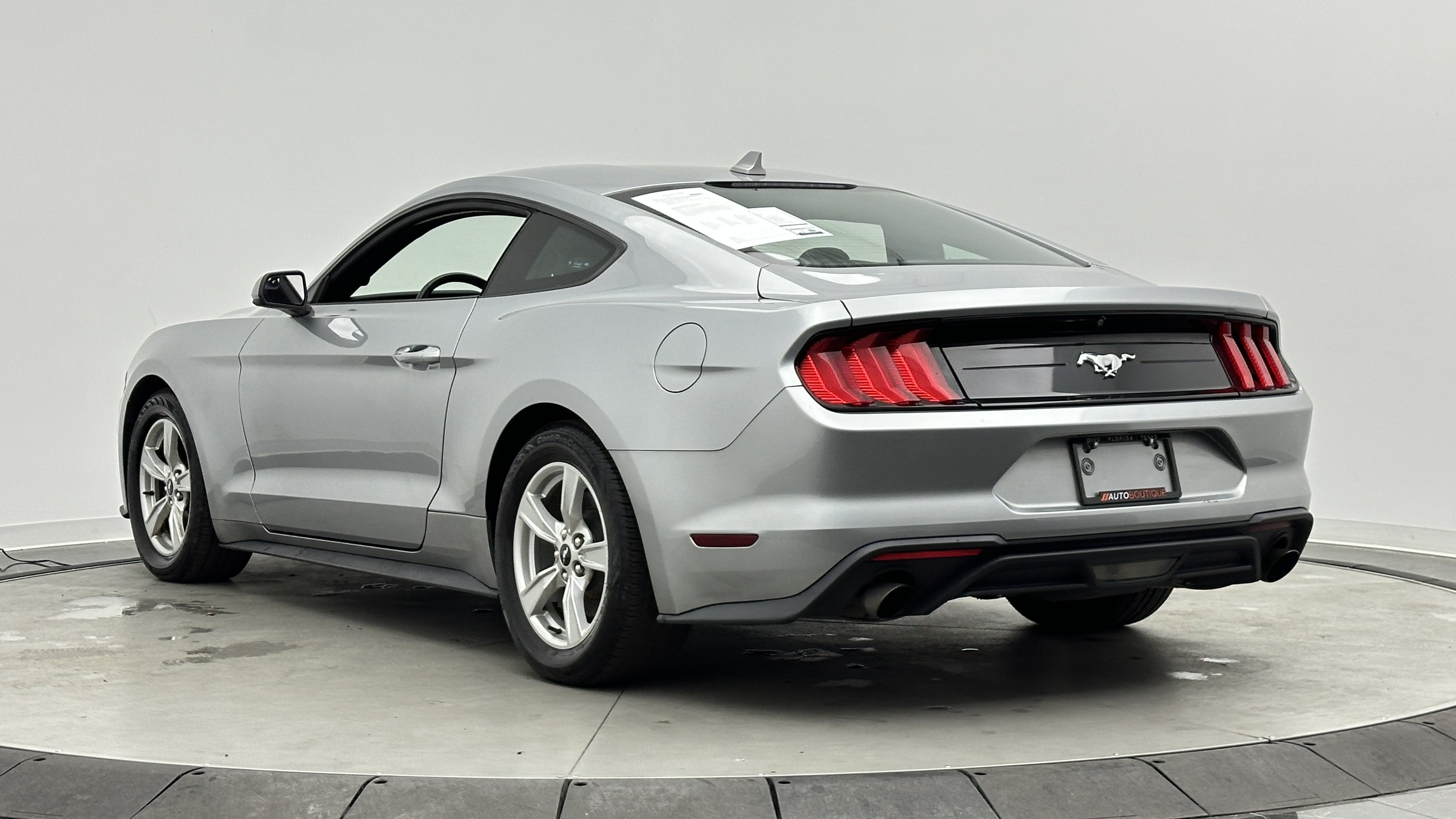 Used 2020 Ford Mustang Coupe RWD image 5