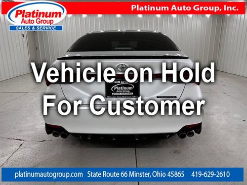 Used 2019 Toyota Avalon Touring FWD image 4