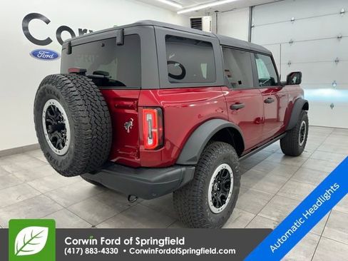 New 2025 Ford Bronco Badlands image 7