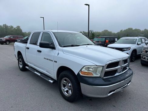 Used 2011 RAM 1500 ST w/ ST Popular Equipment Group AWD/4WD image 2