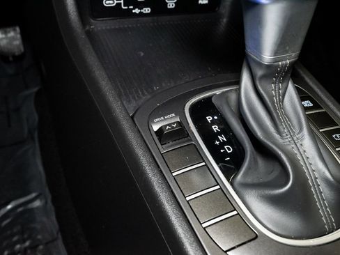 Used 2025 Hyundai Kona SEL FWD image 21