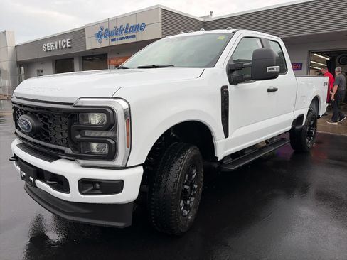 New 2026 Ford F250 XL w/ STX Appearance Package AWD/4WD image 4