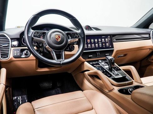 Used 2023 Porsche Cayenne Coupe AWD/4WD image 17