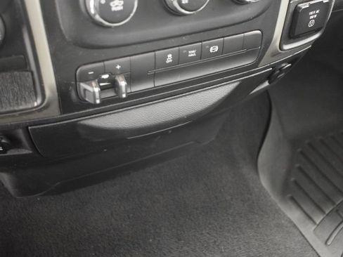 Used 2014 RAM 2500 SLT w/ Popular Equipment Group image 34