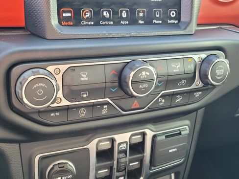 Used 2020 Jeep Wrangler Unlimited Rubicon image 23