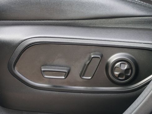 Used 2023 Jeep Grand Cherokee Limited image 12