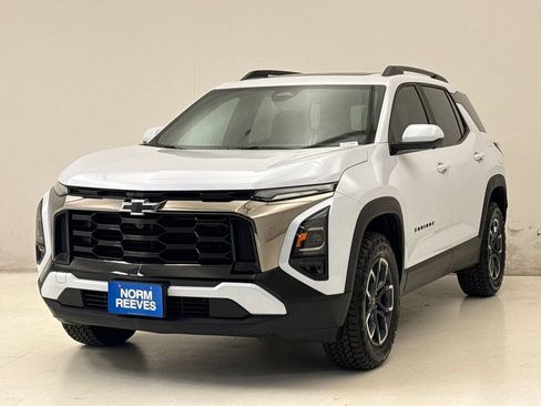 Used 2026 Chevrolet Equinox ACTIV w/ Convenience Package III AWD/4WD image 2