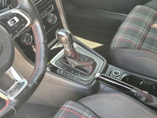 Used 2018 Volkswagen GTI S FWD image 18
