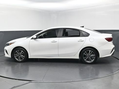 Used 2022 Kia Forte LXS image 8